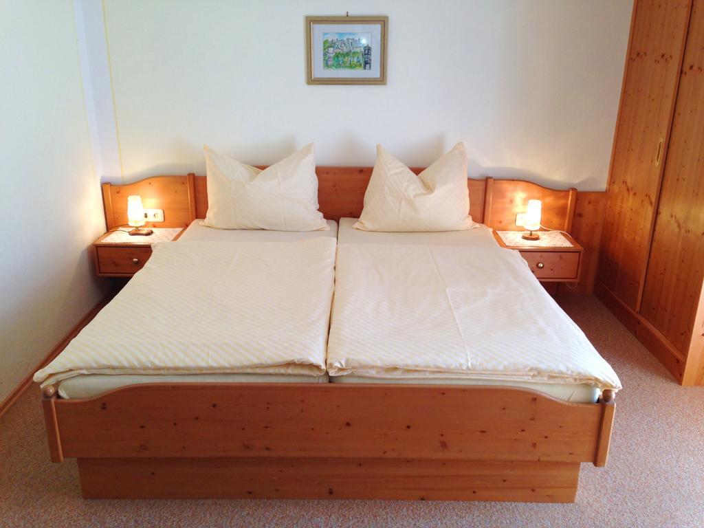 Gastehaus Sapetschnig Apartamento Faak am See Habitación foto