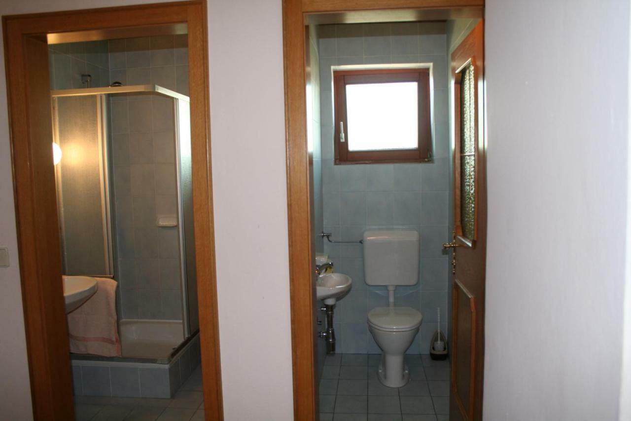 Gastehaus Sapetschnig Apartamento Faak am See Exterior foto